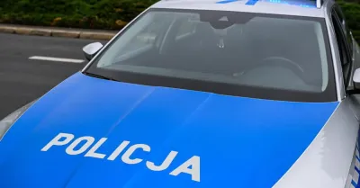 Policjanci skontrolowali ponad 10 tys. placówek w całym kraju; w związku z groźbami zatrzymano 10 osób